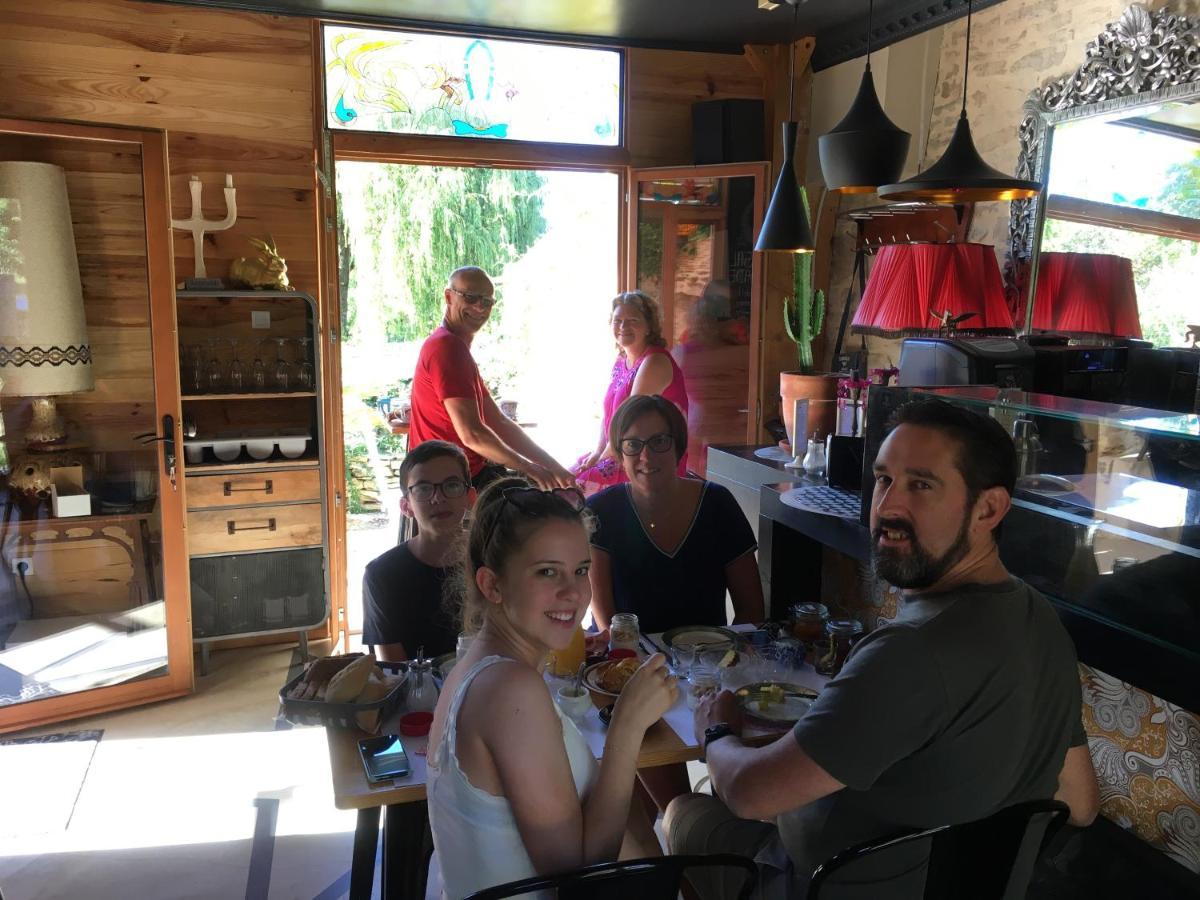 Au Cheval Bleu Panzió Fontenay-près-Vézelay Kültér fotó