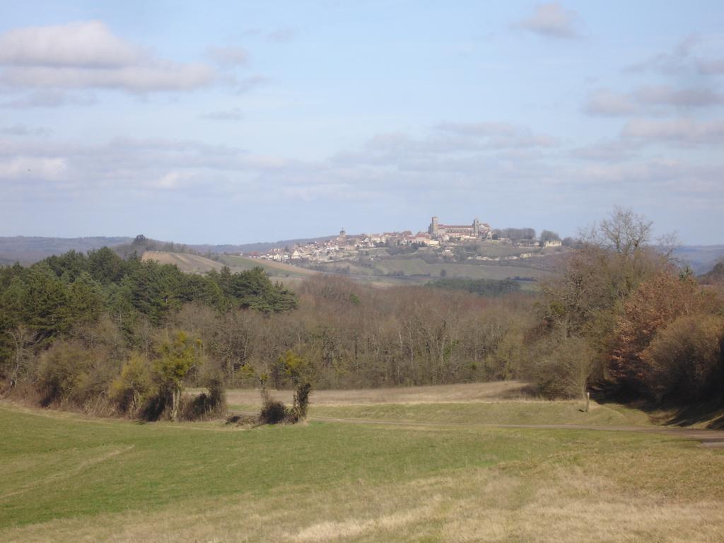 Au Cheval Bleu Panzió Fontenay-près-Vézelay Kültér fotó